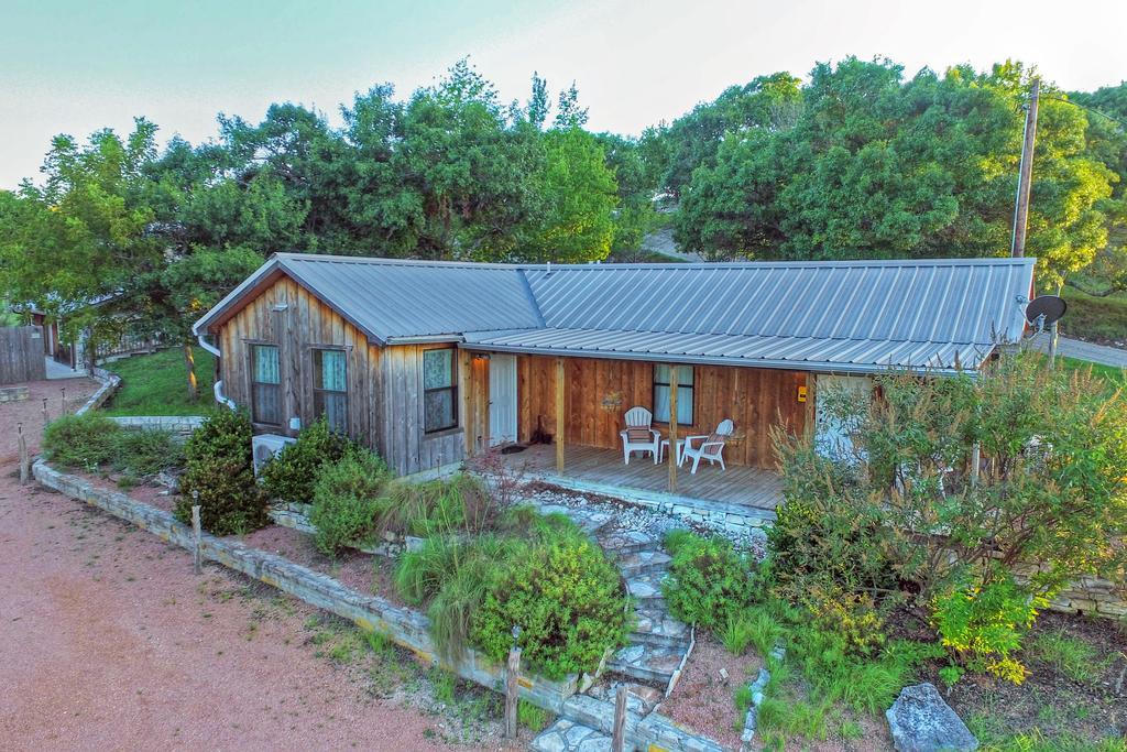 A Barn At The Quarry Bed & Breakfast Fredericksburg Dış mekan fotoğraf